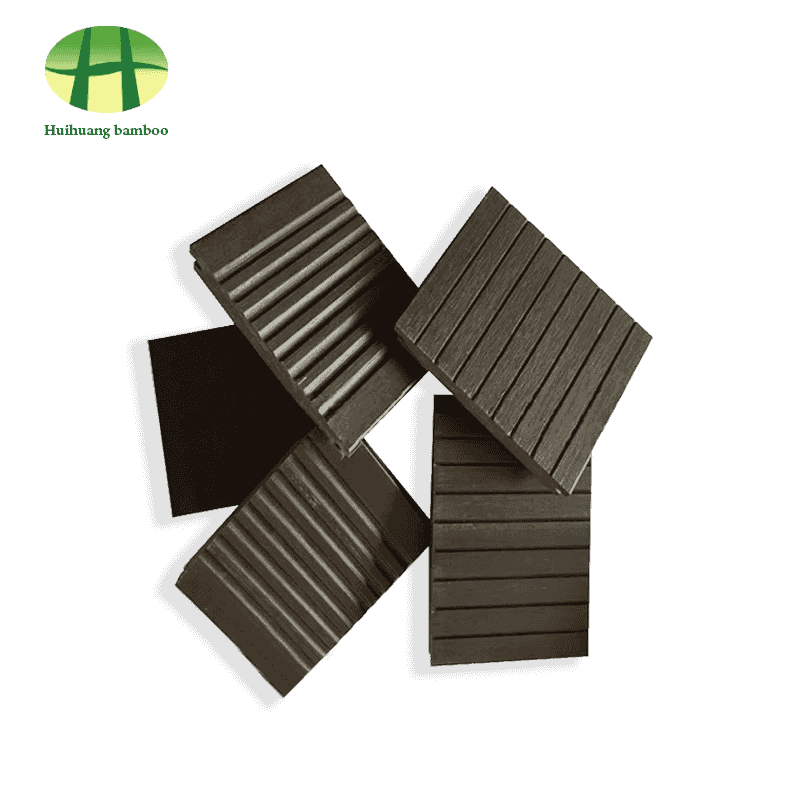 Pavimentazione in bambù di colore carbonizzato