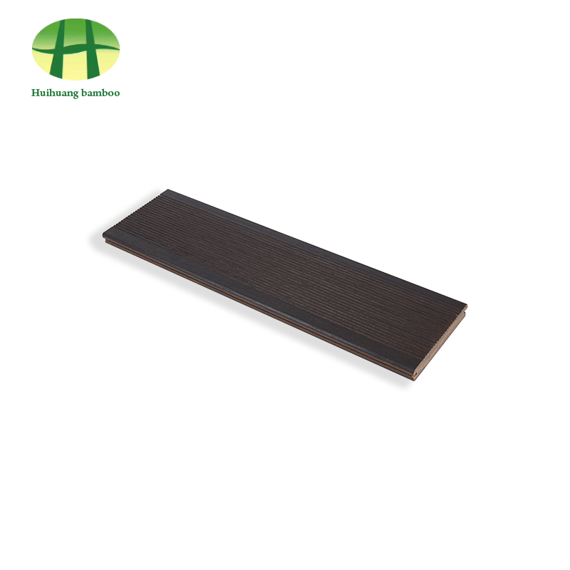 Pavimentazione in bambù di colore carbonizzato
