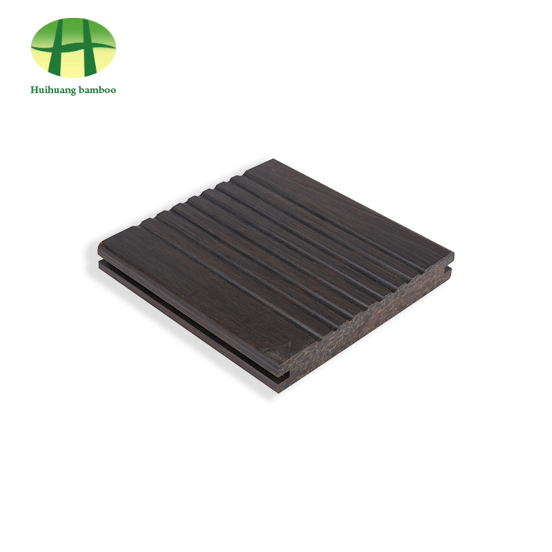 Pavimento in bambù a onde grandi