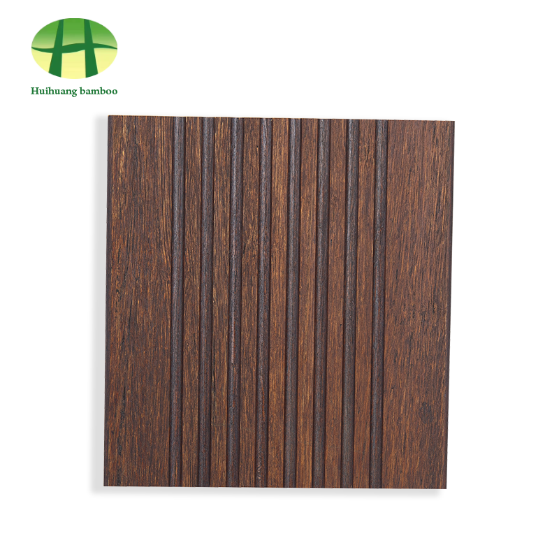 Pavimento in bambù a onde grandi