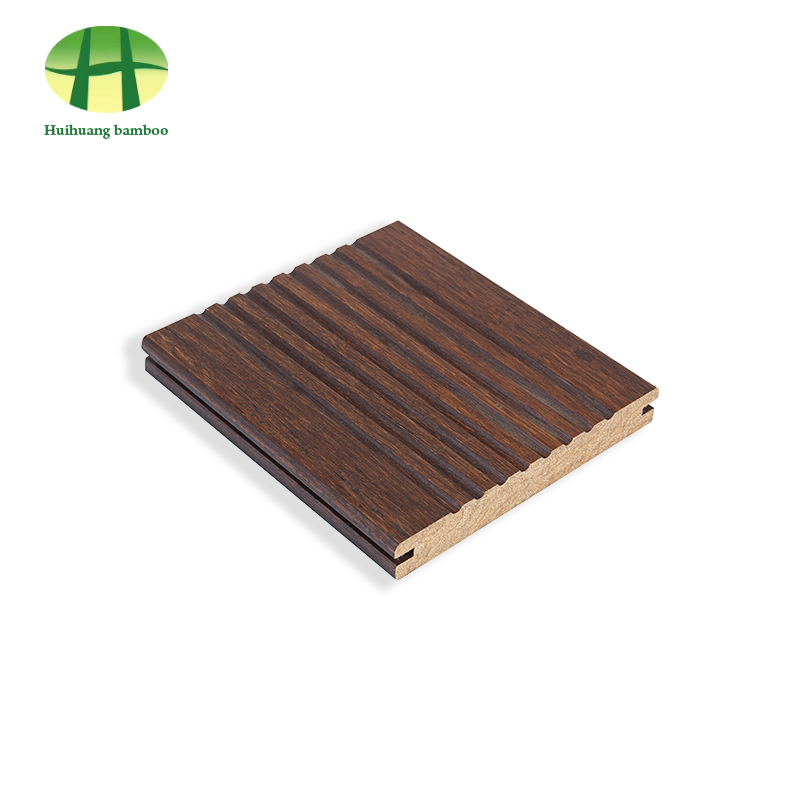 Pavimento in bambù a onde grandi